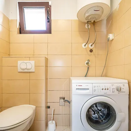 Hébergement de vacances 3 Bedroom Cozy Home In Razanac