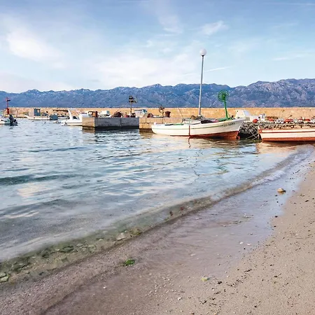 3 Bedroom Cozy Home In Razanac * Ražanac