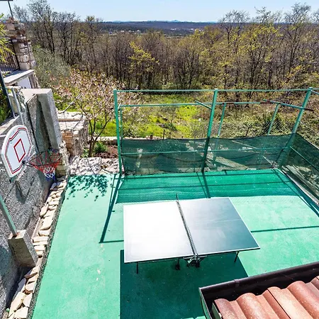 3 Bedroom Cozy Home In Razanac Ražanac