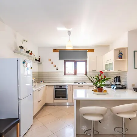 Amazing Home In Razanac Vakantiehuis *