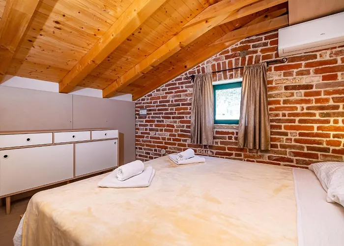 Дом отдыха 3 Bedroom Cozy Home In Razanac *