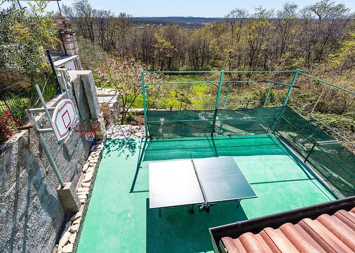 3 Bedroom Cozy Home In Razanac Ражанац